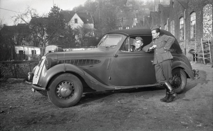  BMW 320 Limousine-Cabriolet 1937 года  (фото 1 из 1)